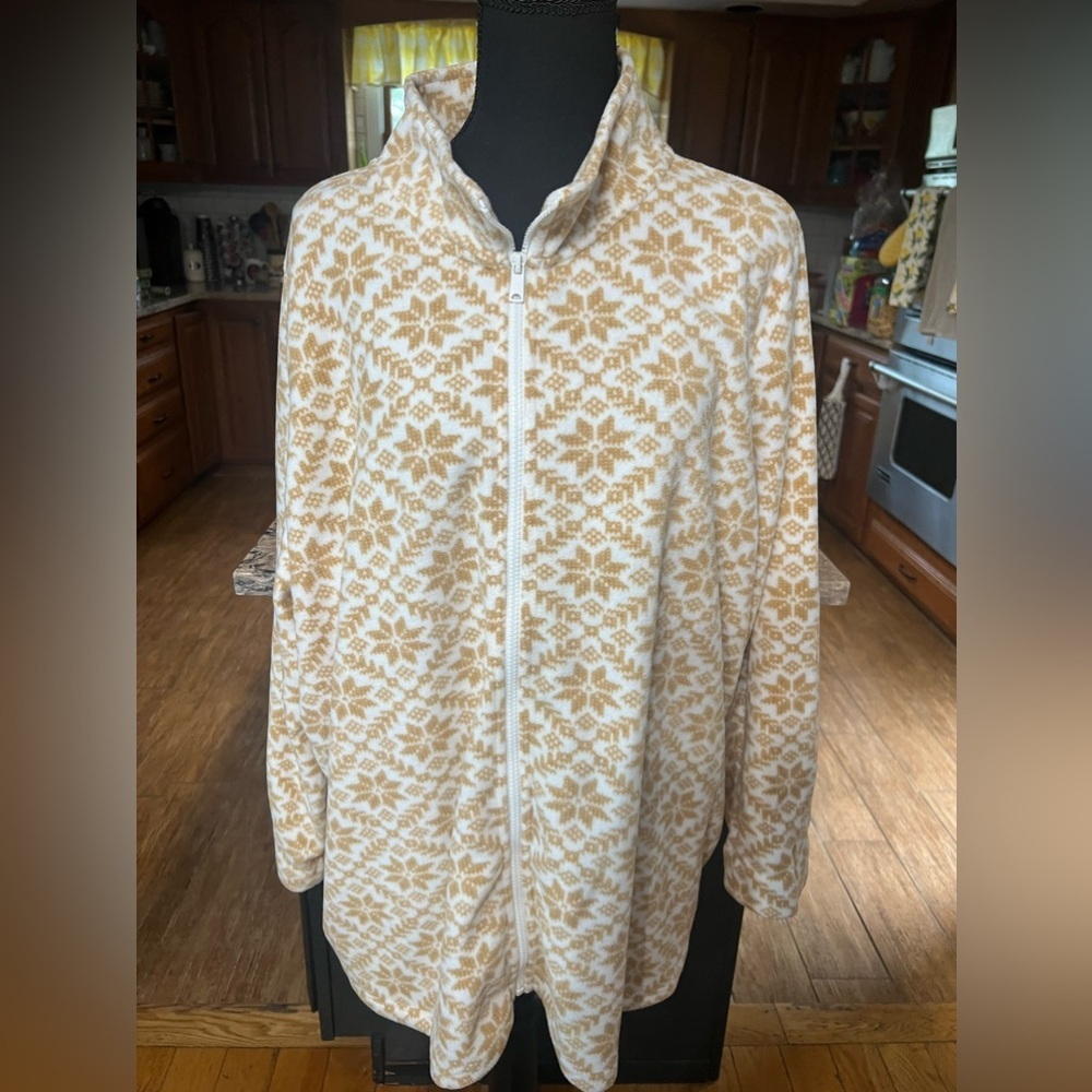 D & Co Snowflake Active Women’s Snowflake Fleece Jacket